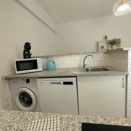 Almada, T1 Costa Caparica, Renovado Apartment