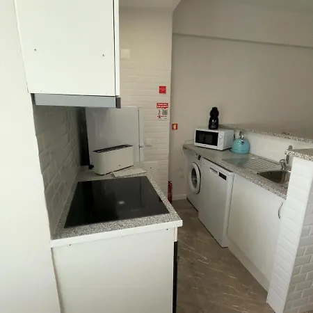 Almada, T1 Costa Caparica, Renovado Apartament *
