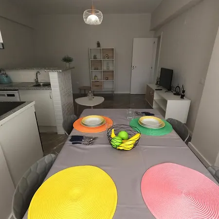 Almada, T1 Costa Caparica, Renovado Apartment *